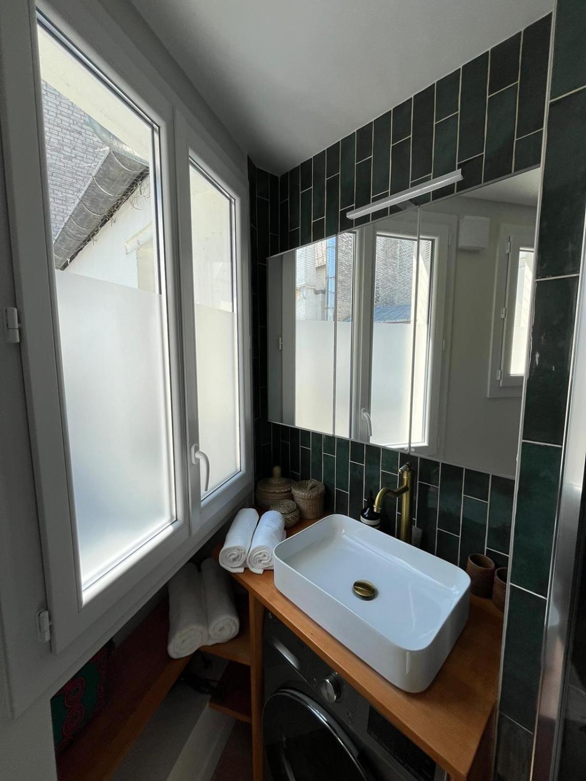 8 Personnes - Terrasse Sur Espaces Verts - Vue Tour Eiffel Apartment *